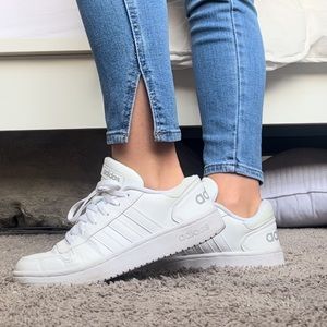 White adidas sneakers size 6.5